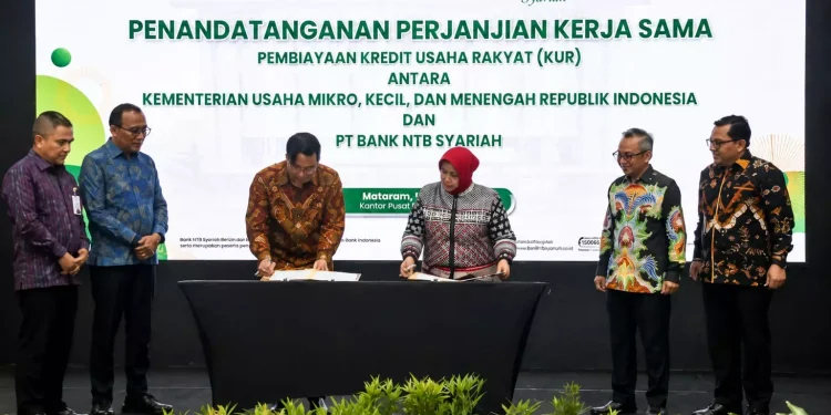 Permudah Akses Modal Pelaku Usaha, Bank NTB Syariah dan Kementerian UMKM Tandatangani PKS Pembiayaan KUR
